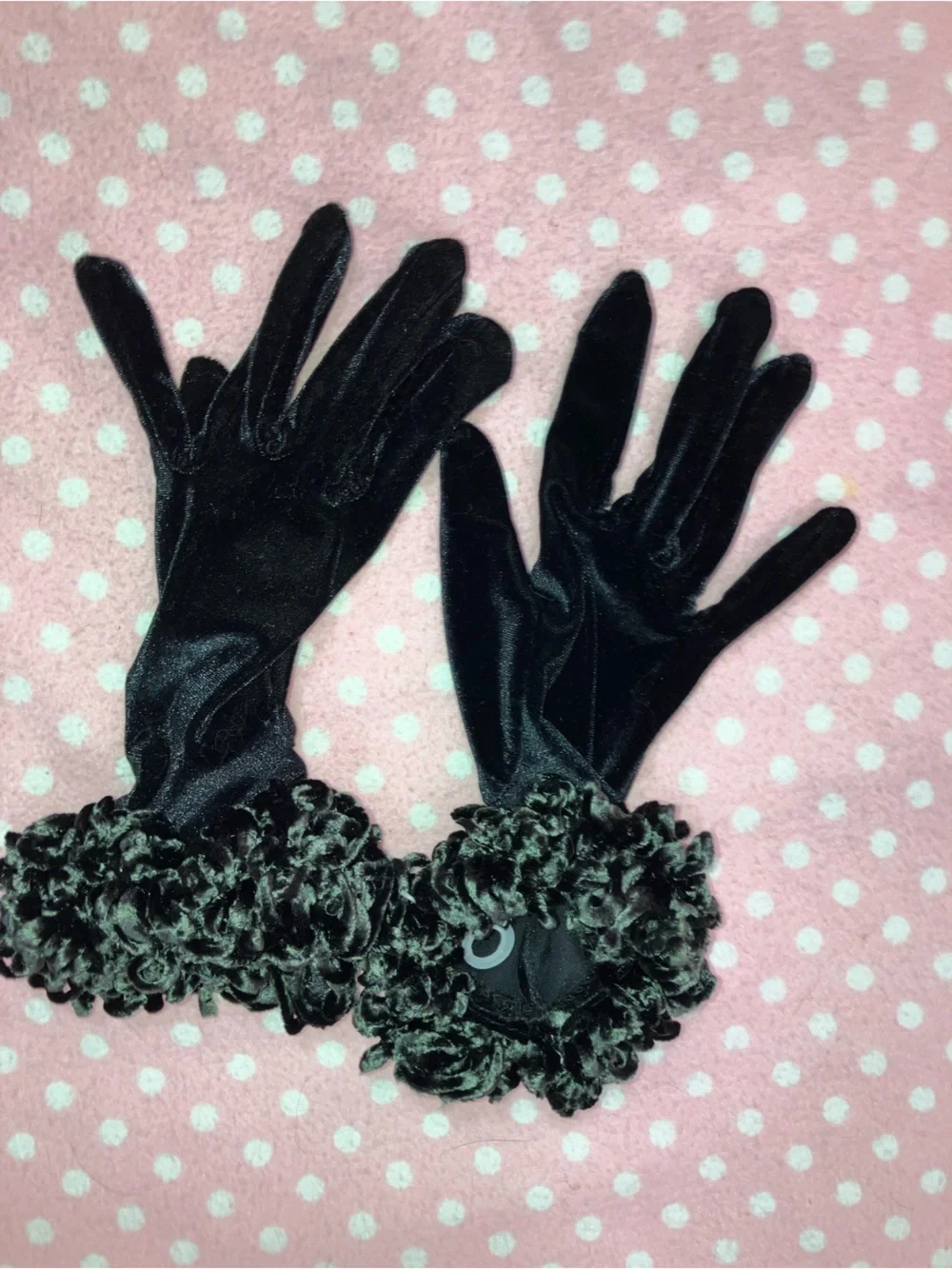 Black Velvet Gloves with Ruffled Cuff